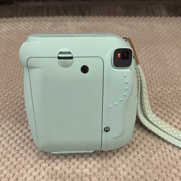Mint Green Instax Mini 9 Camera - Picture 2 of 3